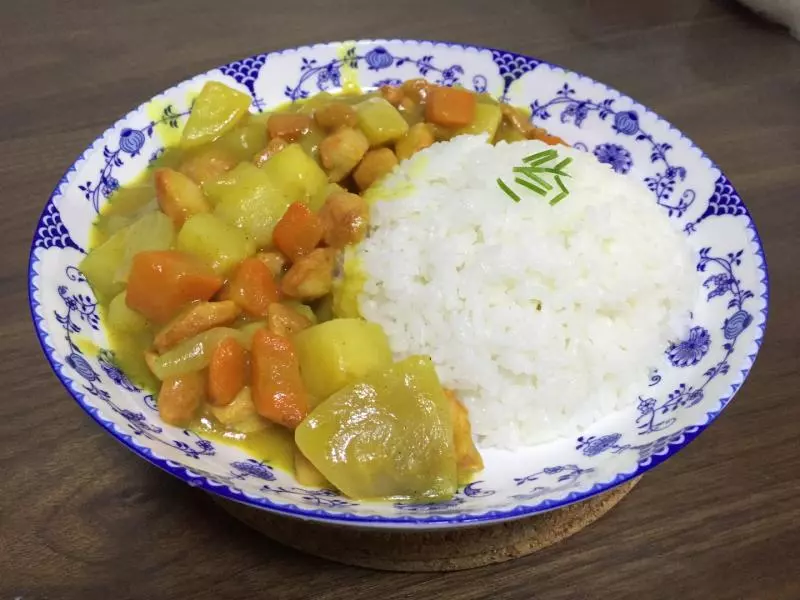 鸡肉土豆咖喱饭