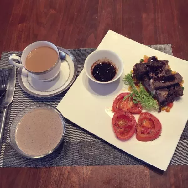 輕奢派—蒜香煎牛排&amp;奶油蘑菇濃湯