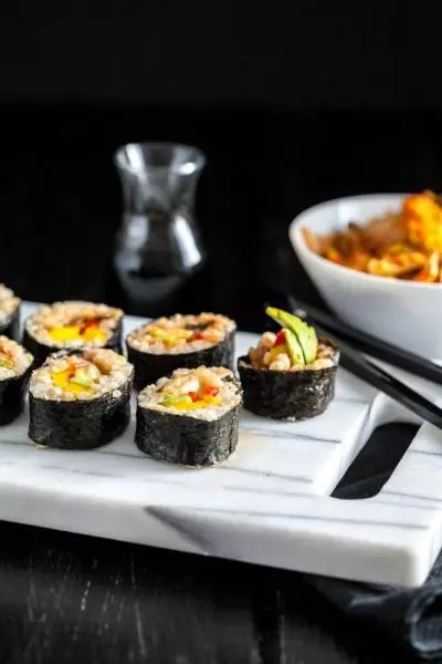 AVOCADO, MANGO &amp; KIMCHI SUSHI ROLLS