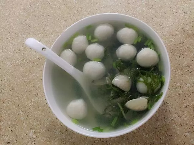 魚丸沙白海草湯