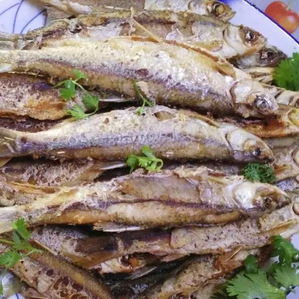 油炸小白魚