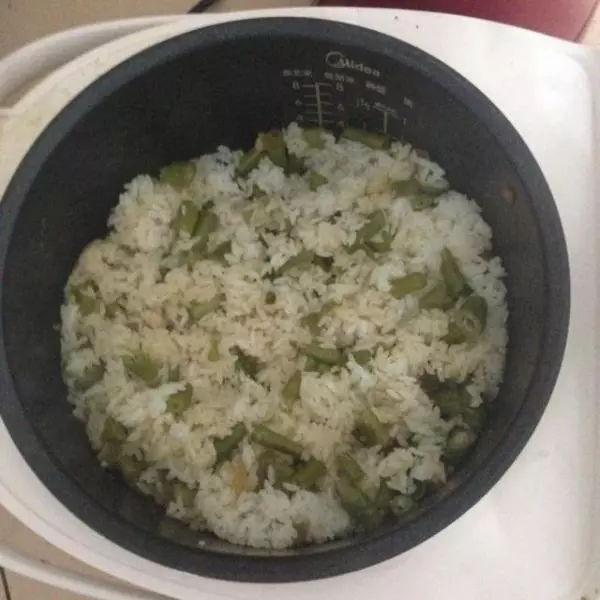 豆角悶飯