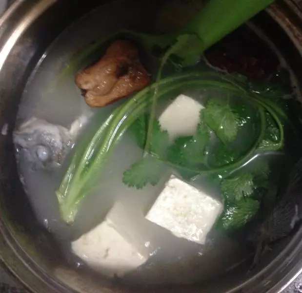 豆腐鯽魚湯