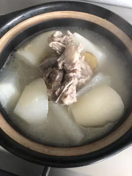 蘿蔔排骨湯