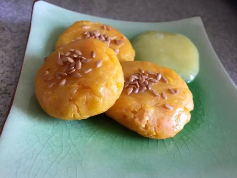 山芋小饼子，一口大小