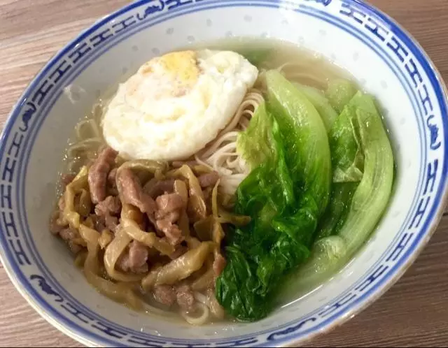 榨菜肉絲麵