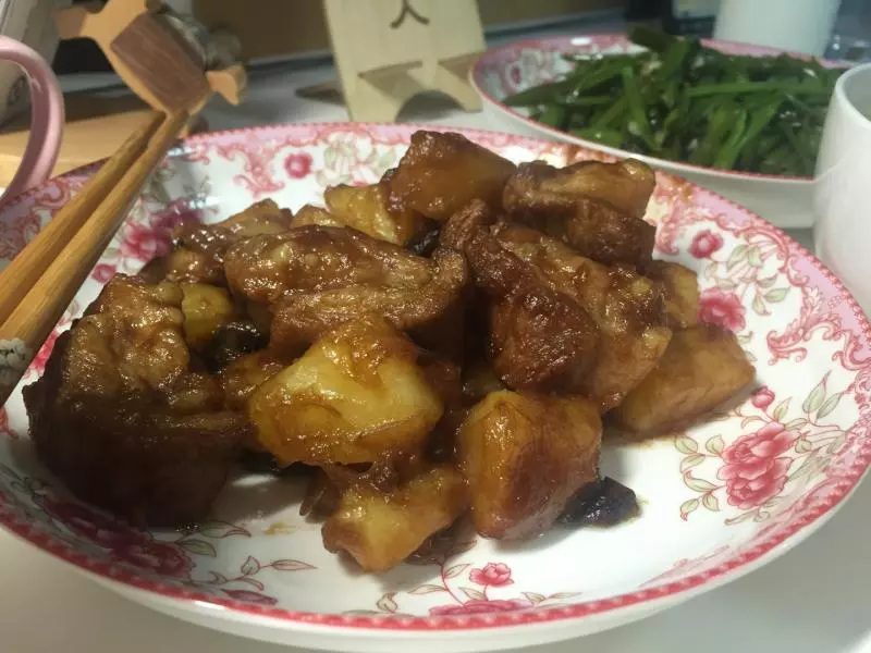 土豆炖排骨