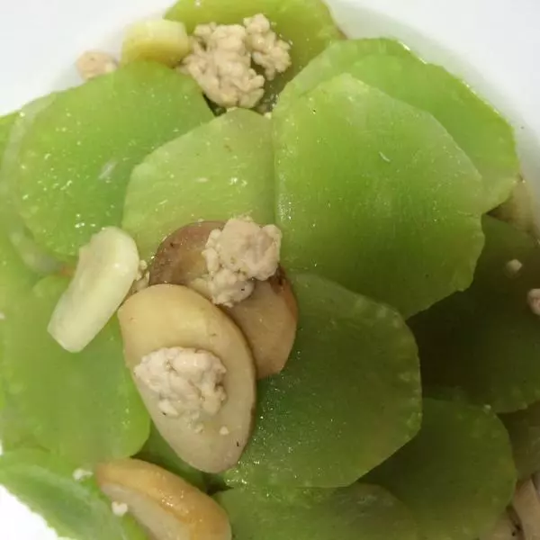 肉末萵筍菌菇