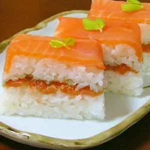 三文鱼 箱押寿司 ～ 押し寿司 / 箱寿司