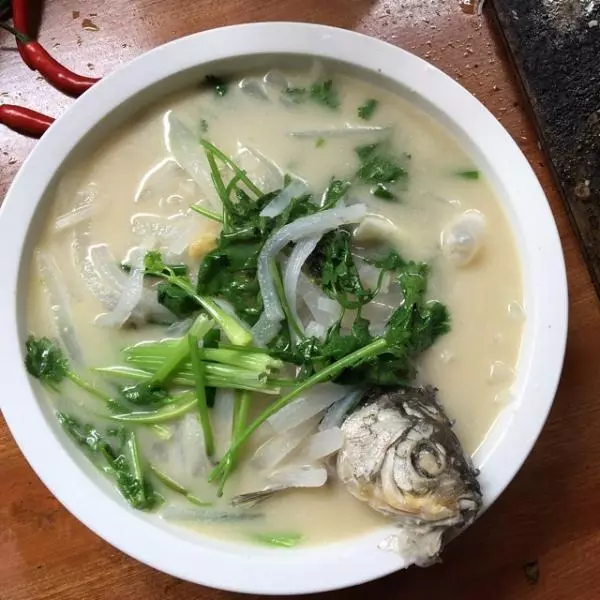 鯽魚蘿蔔湯