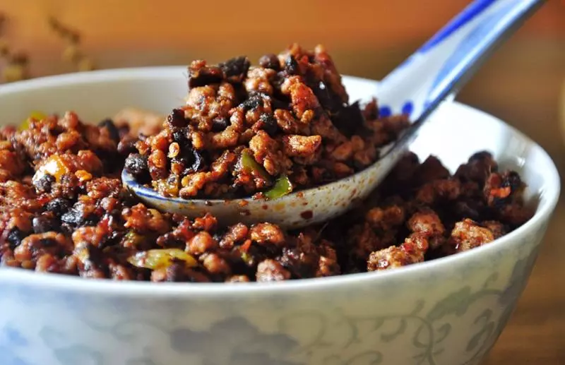 辣豆豉肉末夹饼饼