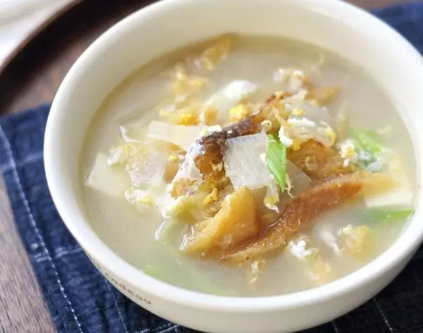 韓國料理——鱈魚乾美容湯(북어국)