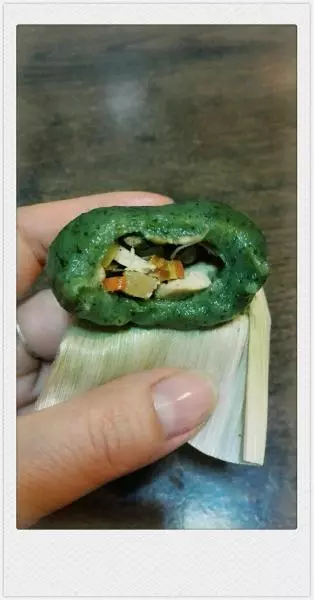 鹹味艾草青團