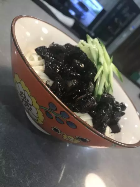 韓式炸醬麵