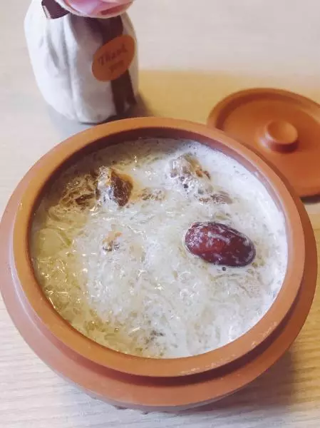 桃膠皂角雪燕（養生壺）