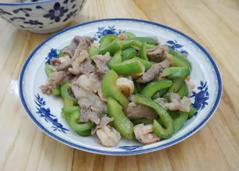 瘦肉炒青椒