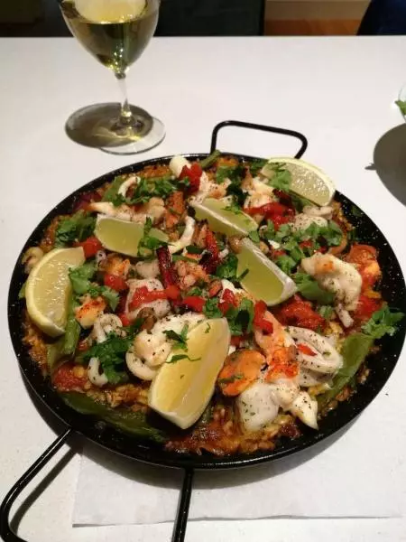 海鲜饭（SEAFOOD PAELLA）