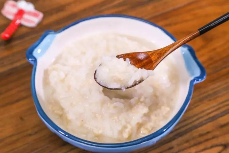 宝宝辅食：鸡肉玉米粥（适龄：9～12月）