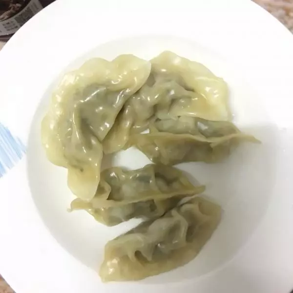 芹菜肉餃子