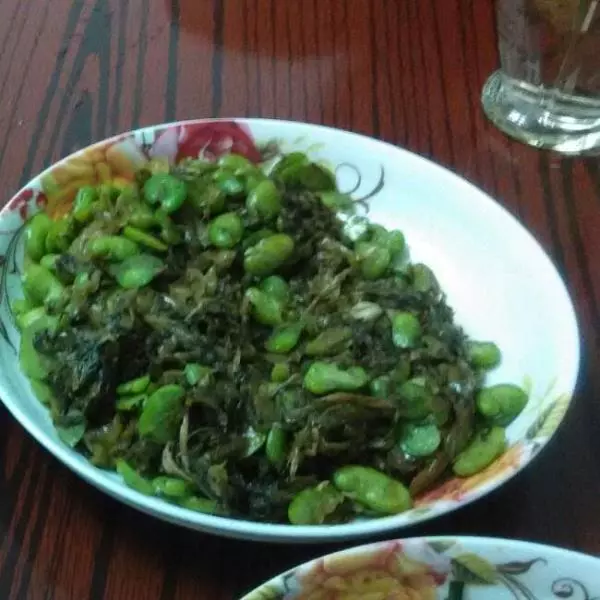 鹹菜豆瓣