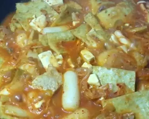 韩式泡菜炖锅