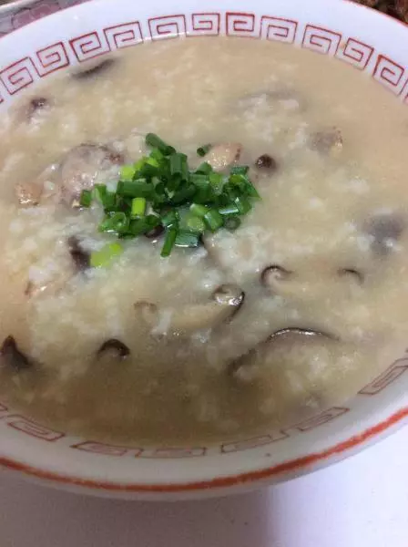 香菇鸡肉粥