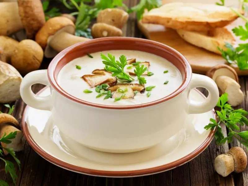 奶油蘑菇浓汤Potage aux champignons