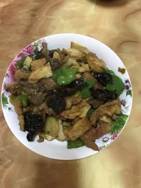 過油肉土豆片