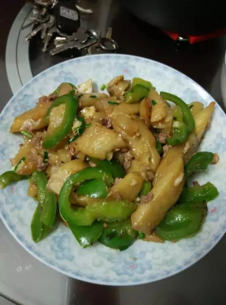 茄子炒青椒肉沫