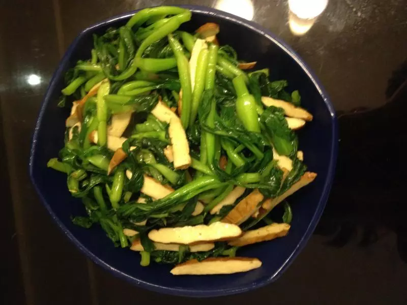 小毛菜炒豆乾