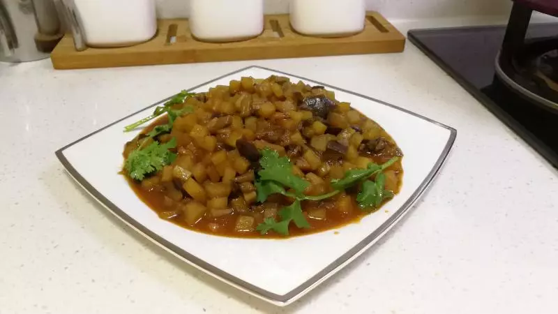 茄丁土豆打滷面