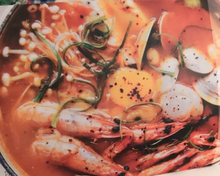 珐琅锅之番茄泡菜海鲜锅