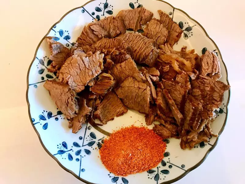 滷牛肉