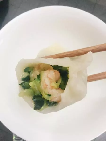 黄瓜虾仁蒸饺