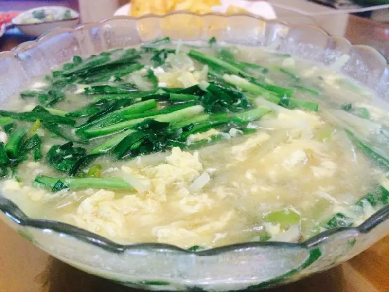 土豆丝韭菜鸡蛋汤