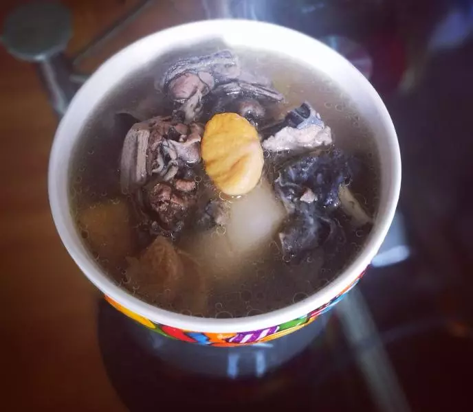 板栗淮山烏雞湯?