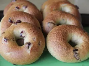 玉米杂粮蔓越莓bagel