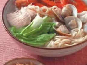 柴魚海鮮湯麵