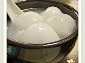 煮鲜肉汤圆