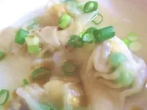 鲜虾彩丁馄饨