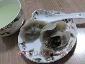 荠菜猪肉水饺