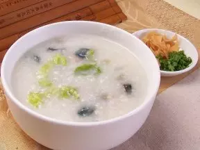 皮蛋瘦肉粥