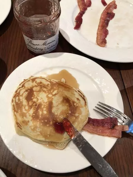 Pancake薄烤饼