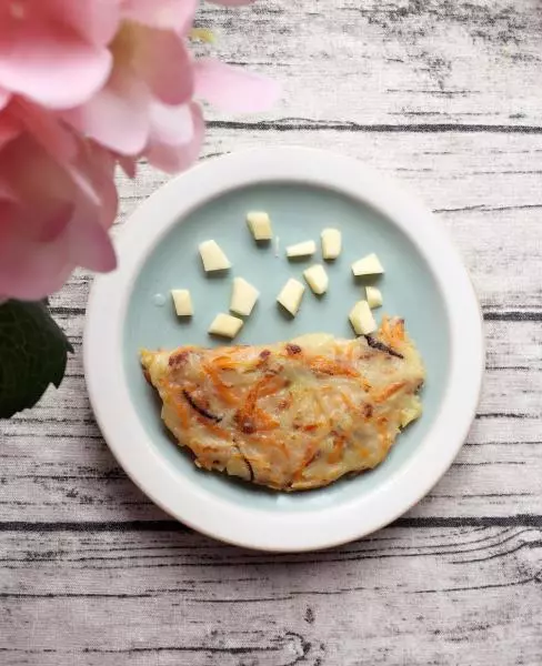 宝宝辅食之土豆丝胡萝卜丝饼