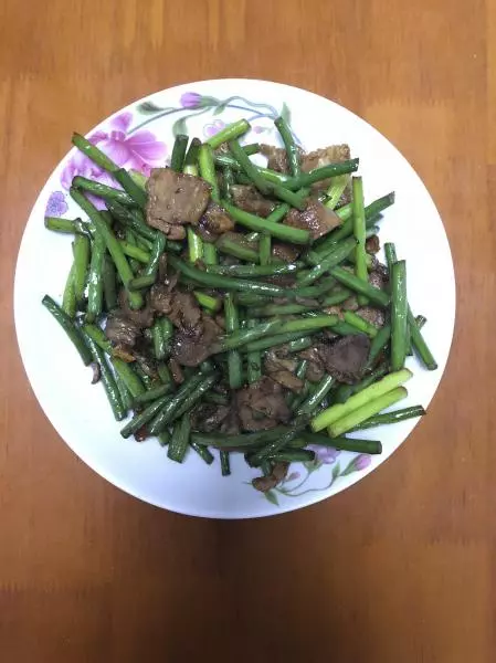 蒜苔炒肉