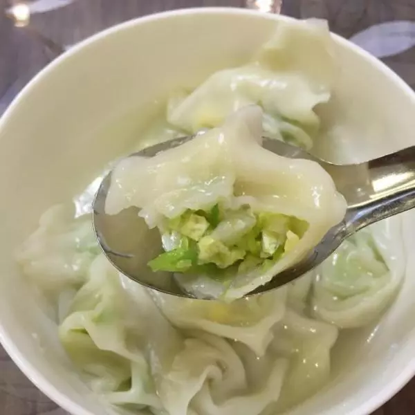 黄瓜虾仁馄饨