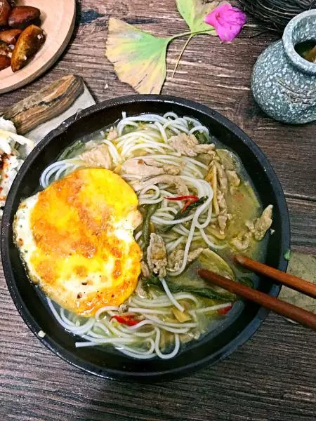 皮豇豆肉絲麵