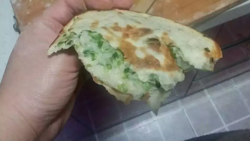 最简易葱油饼