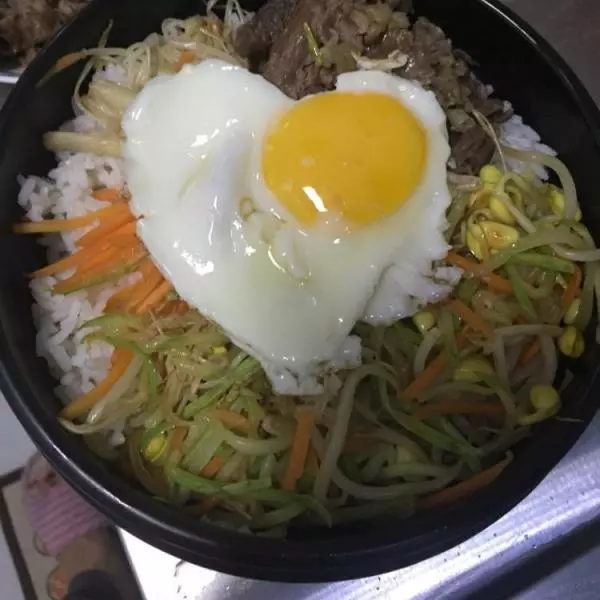 韓國石鍋拌飯