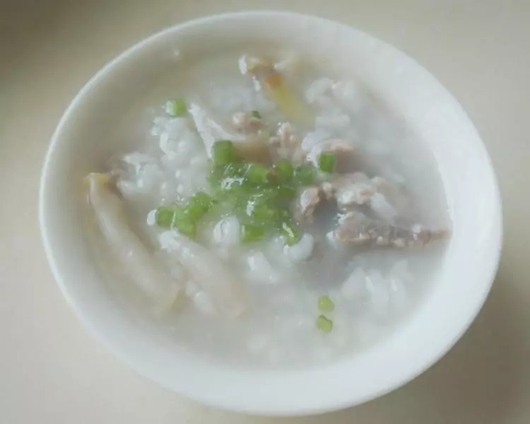 【丸子醬嬤嬤的懶人食記】瘦肉沙蟲粥